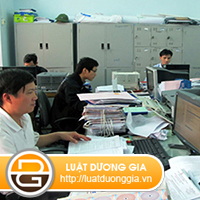 Co-duoc-thi-tuyen-vien-chuc-khi-dang-lam-viec-hop-dong-o-noi-khac1.jpg