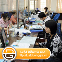 Cong-ty-giu-so-bao-hiem-va-khong-tra-luong-cho-lao-dong