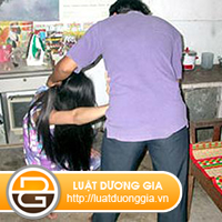 Hoi-ve-hanh-vi-de-doa-nguoi-bao-tin-bao-luc-gia-dinh