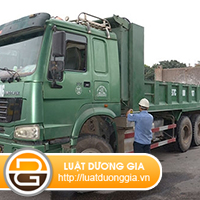 Xu-phat-hanh-vi-cho-nguoi-tren-thung-xe-tai-1-2-tan