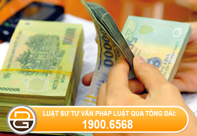 co-duoc-huong-luong-huu-khi-dang-chap-hanh-hinh-phat-tu