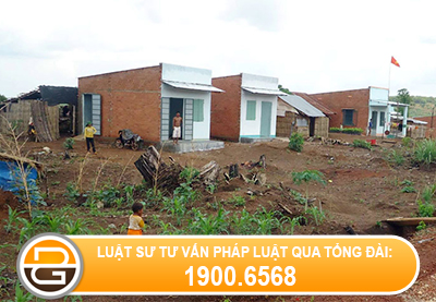 dat-dung-ten-me-ben-ho-noi-co-quyen-tranh-cha-khong-