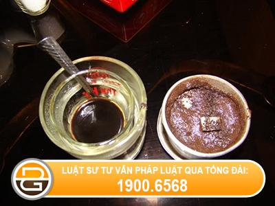 dung-thuoc-me-lay-tai-san-cua-nguoi-khac-pham-toi-gi