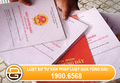 mua-nha-bang-giay-viet-tay-co-sang-ten-duoc-khong-