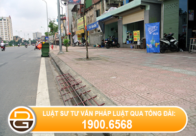  uy-ban-phuong-yeu-cau-su-dung-mot-phan-via-he-dung-de-xe-cho-nha-hang-ben-canh