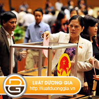 vo-chong-co-the-cung-ung-cu-dai-bieu-hoi-dong-nhan-dan