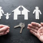 Ly hôn thuận tình không cần ra Tòa: Có cách nào không?