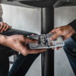 Tội môi giới hối lộ theo quy định tại Điều 365 Bộ luật hình sự