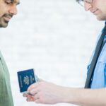 Lệ phí gia hạn thẻ tạm trú? Thời gian gia hạn được bao lâu?